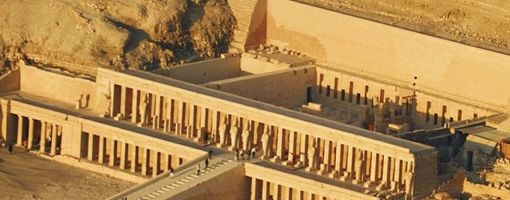Англия вернула Египту украденный из храма женщины-фараона барельеф