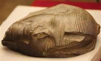голова статуи Аменхотепа III, египет новости