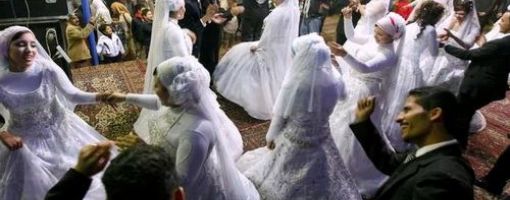 В Египте сыграли свадьбу 10-летняя невеста и 12-летний жених