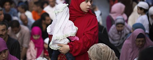 Куда движется ситуация вокруг женщин, содержащих свои семьи в Египте?